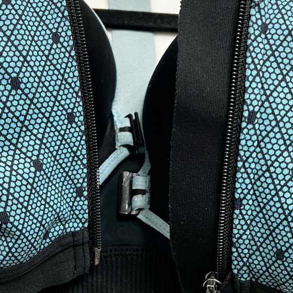 Women's Victoria's secret knockout
sports bra front closure Blue Size 32 DDD - Picture 6 of 16